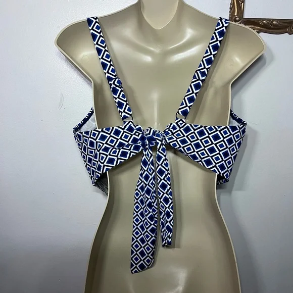 Beach House Women For Torrid Bikini Top New With Tag Size 18W Padded Tie Back A4 - Picture 4 of 11
